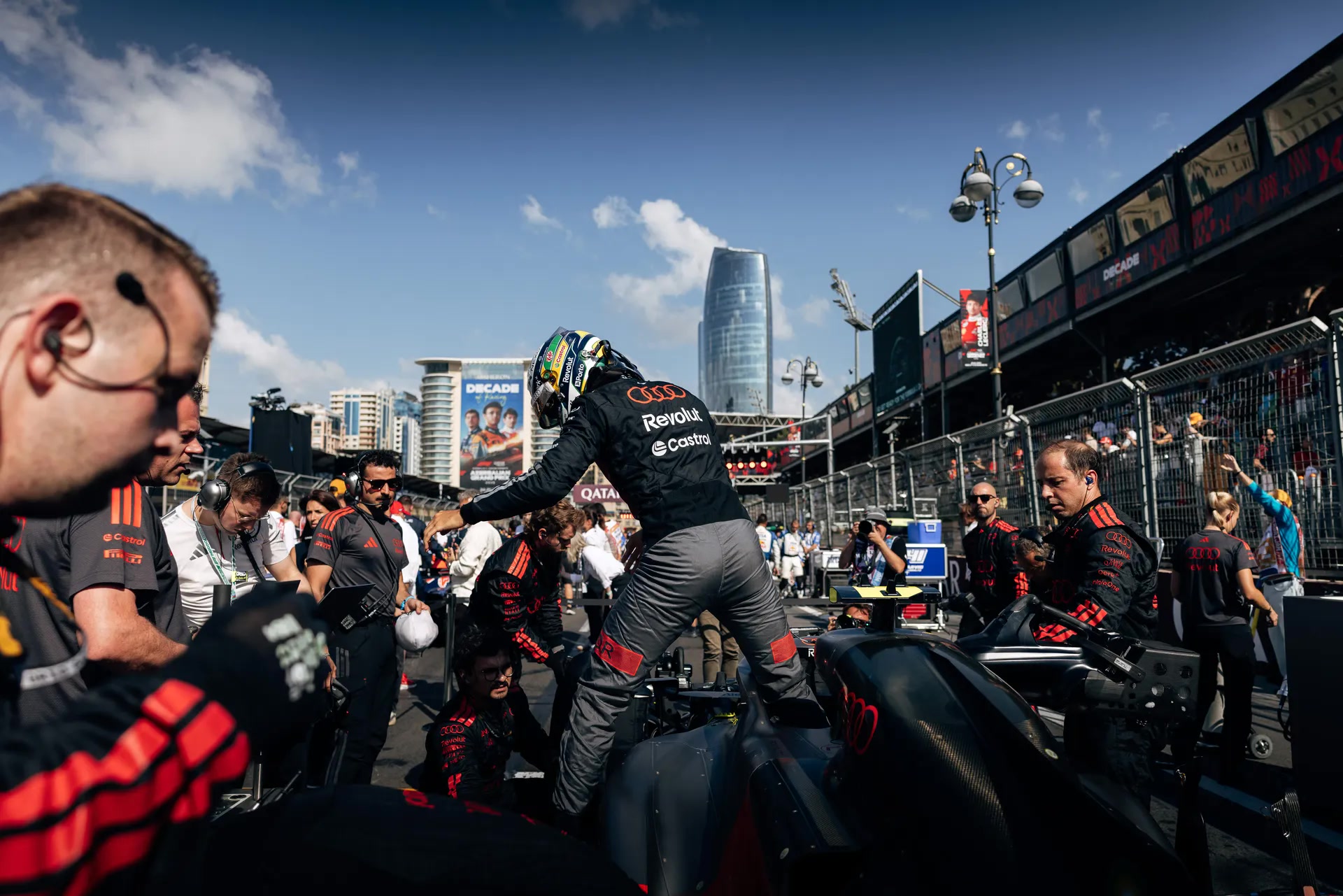 Audi’s Big Baku Upgrade Comes Up Empty: Hülkenberg P11, Bortoleto P15